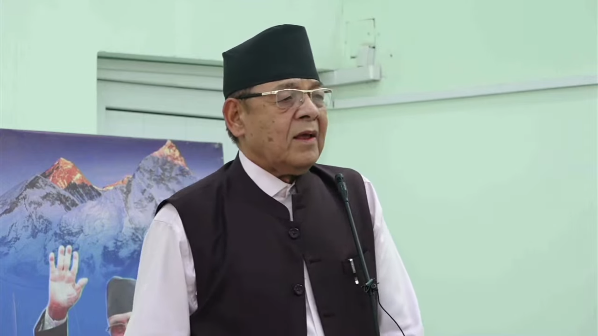 कम्युनिस्टबीच पुनः एकता हुनुपर्छ : वामदेव गौतम