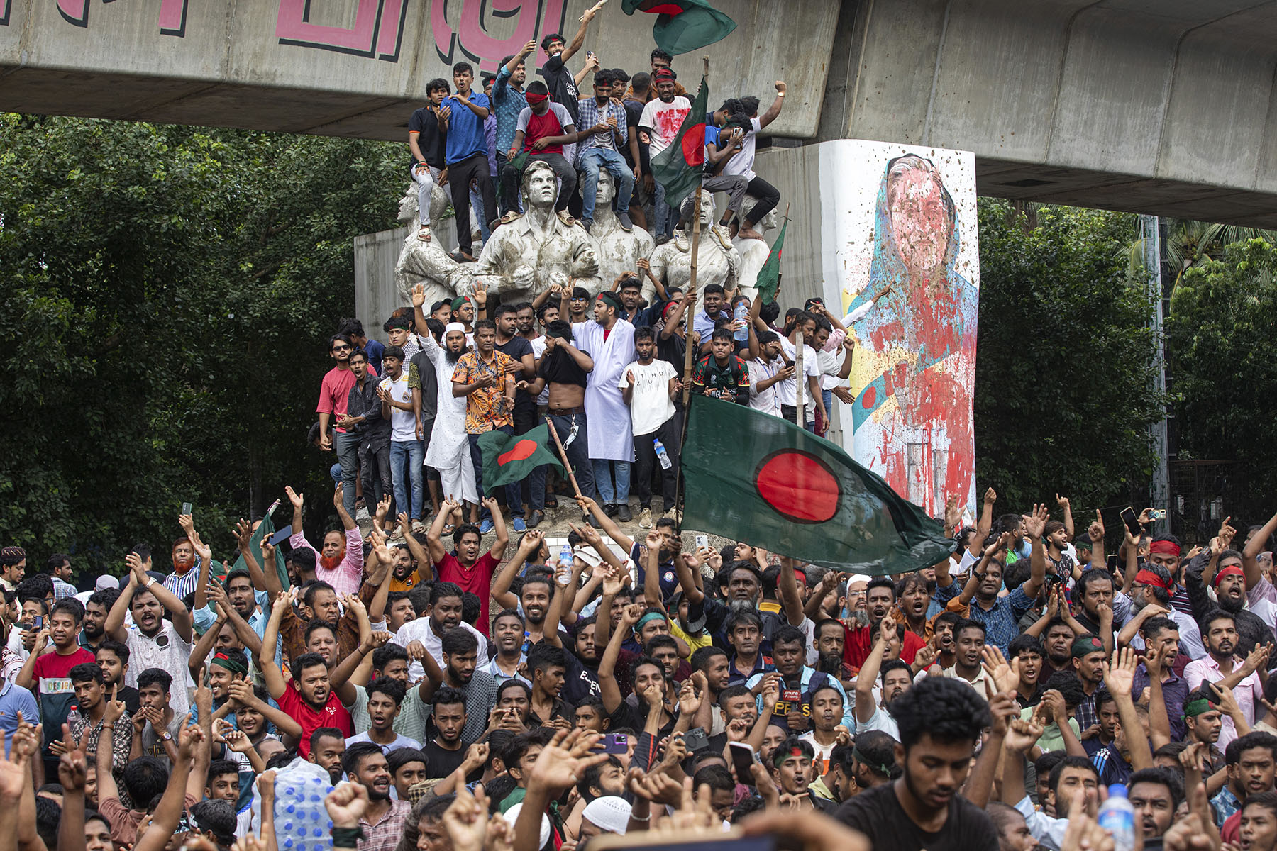 Bangladesh-Student-Protest-(10)-1722872718.jpg