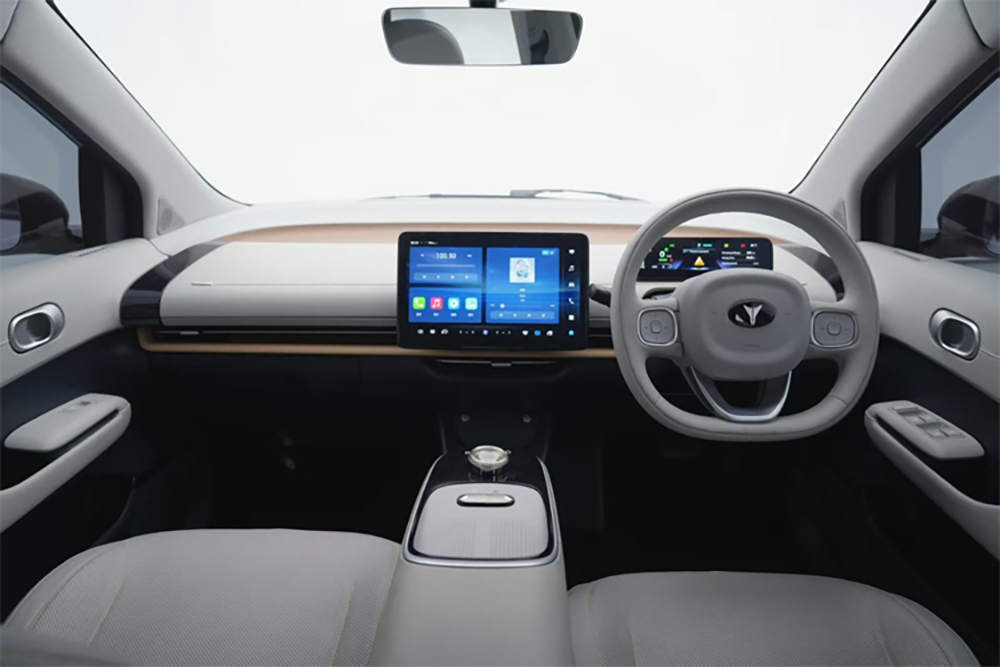 LEV-X-interior--1753326729.jpg