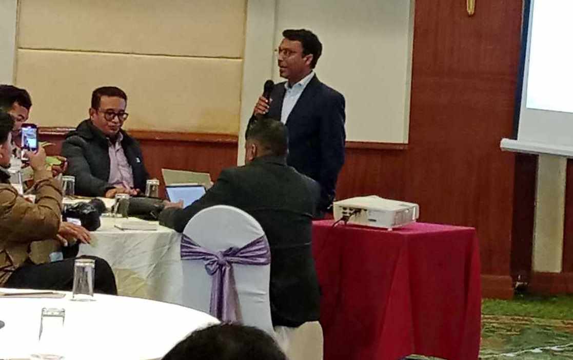 डेडिकेटेड र ट्रंक लाइन प्रयोग गरेको प्रमाण दिनुस्, महसुल तिर्छौँ : पूर्वअध्यक्ष मुरारका