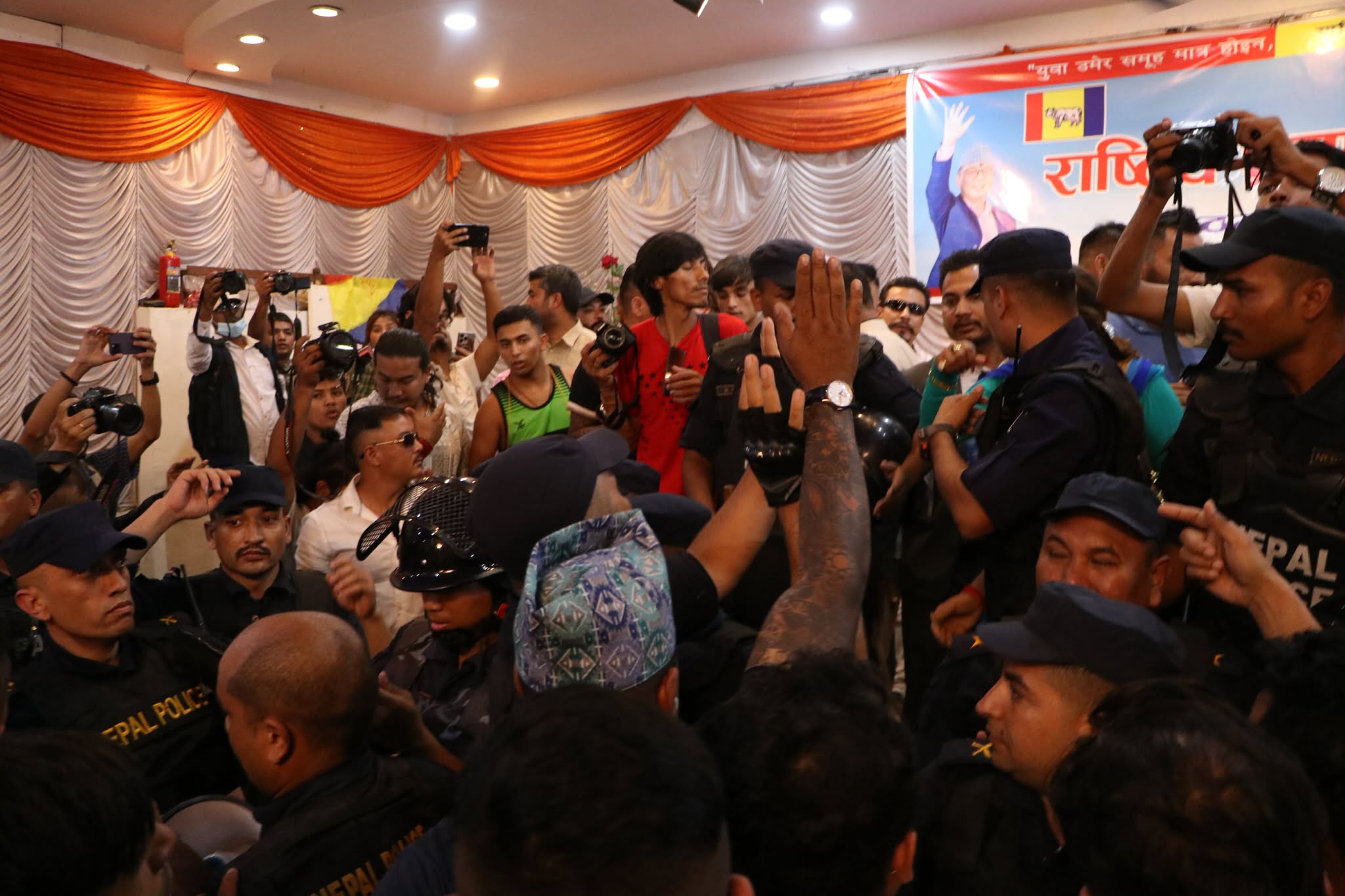 Raprapa-Yuwa-Bhela-(4)-1755069637.jpg