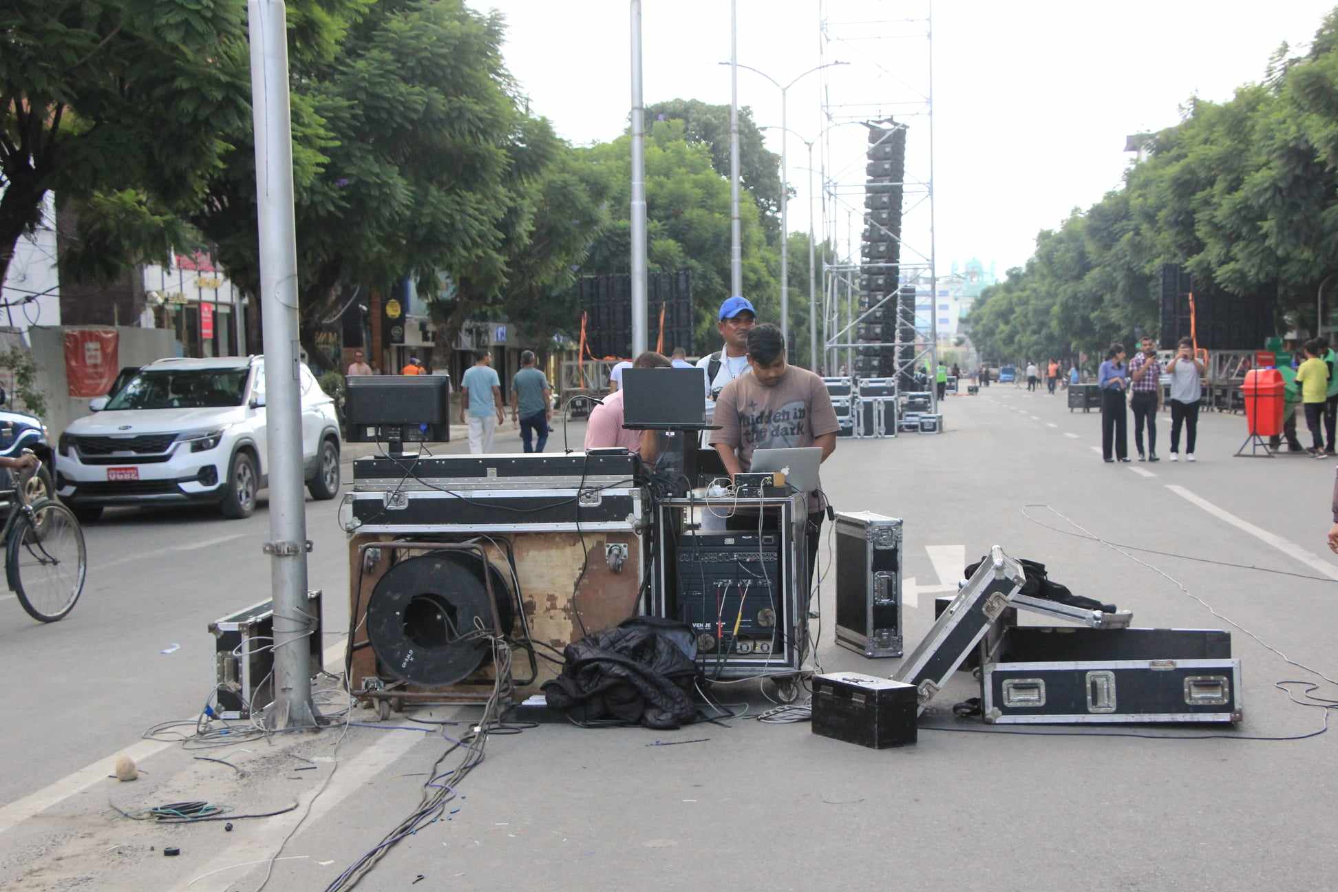 Stage-in-Darbarmarg-(13)-1726655010.jpg