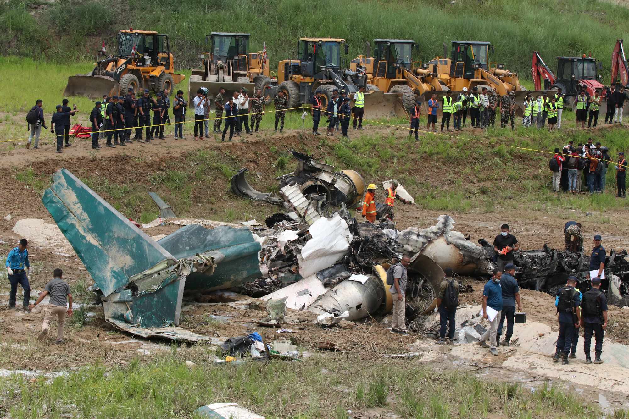 biman_Accident-(2)-1721811466.jpg