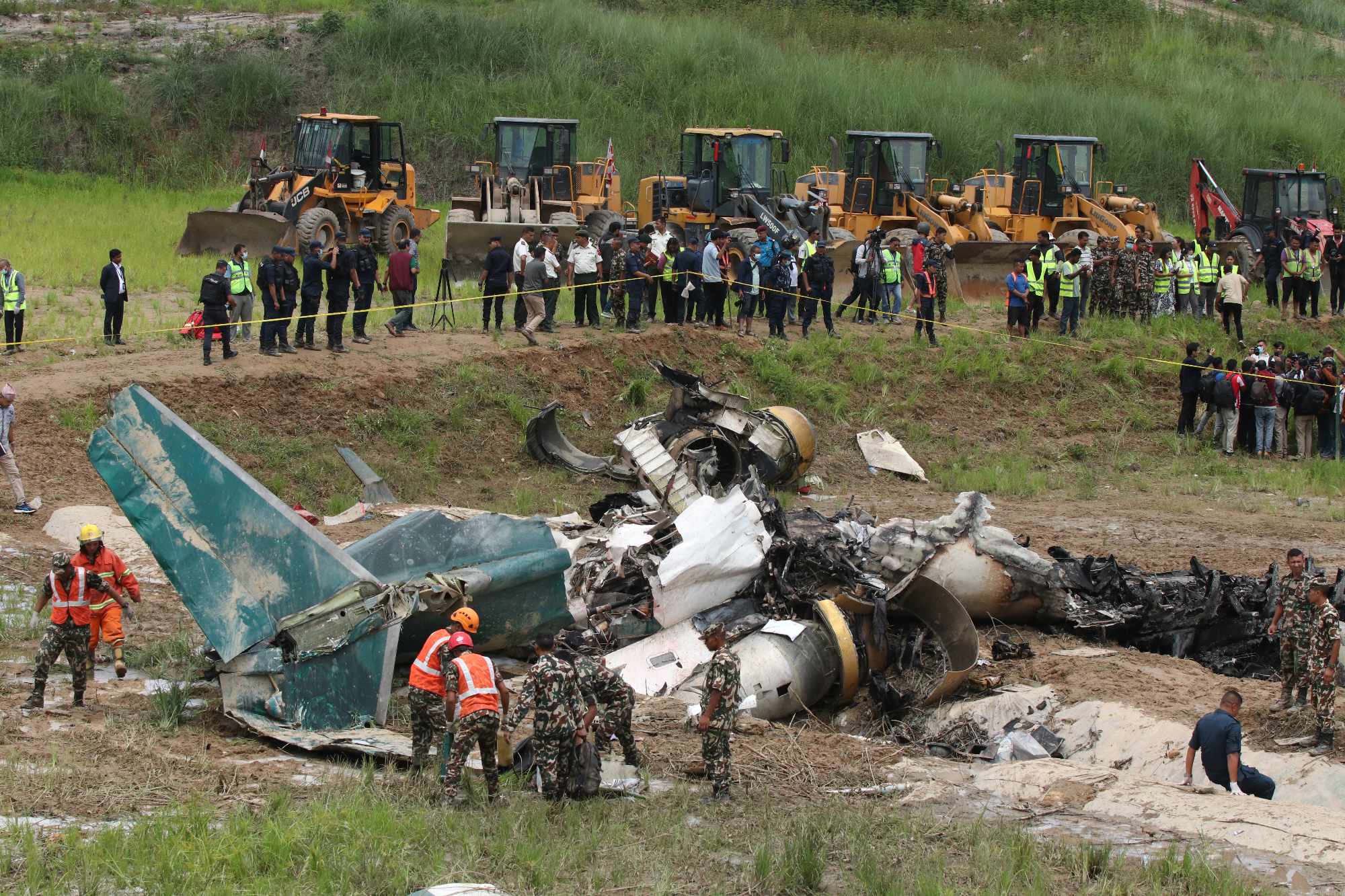 biman_Accident-(31)-1721811490.jpg