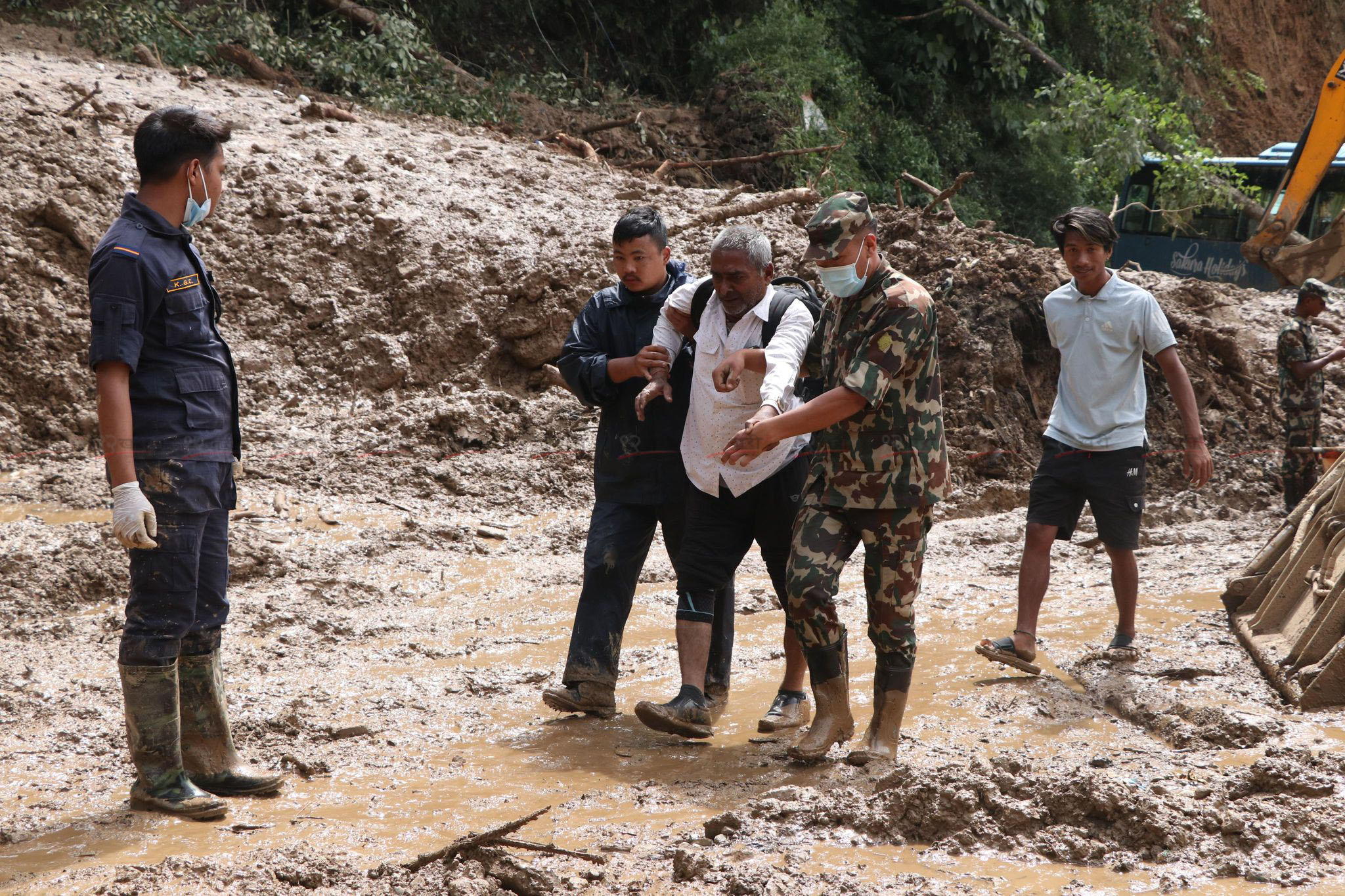 jhaplekhola_Pahiro-uddar-(20)-1727592239.jpg