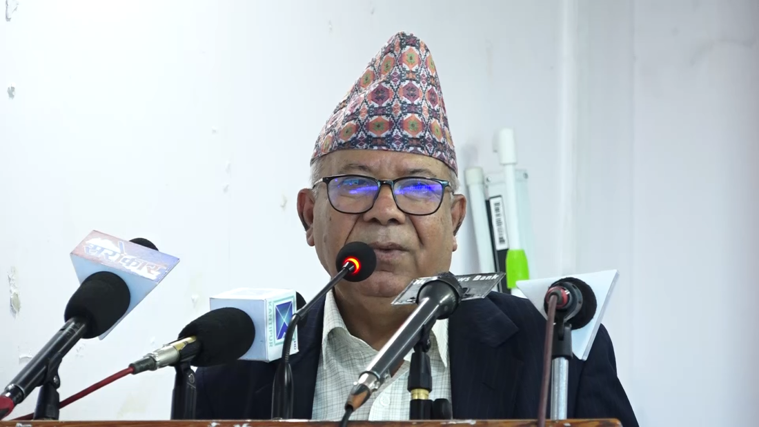 समाज परिवर्तनको जिम्मेवारी कम्युनिस्टको काँधमा : माधव नेपाल